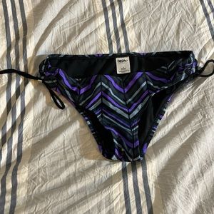Aztec print bikini bottoms